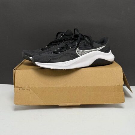 NIKE LEGEND ESSENTIAL 3 DM1120-001 Size EU42.5