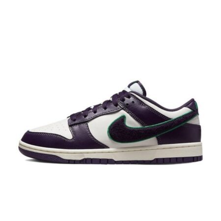 Nike Dunk Low "Chenille Swoosh" Size 42.5 DQ7683-100