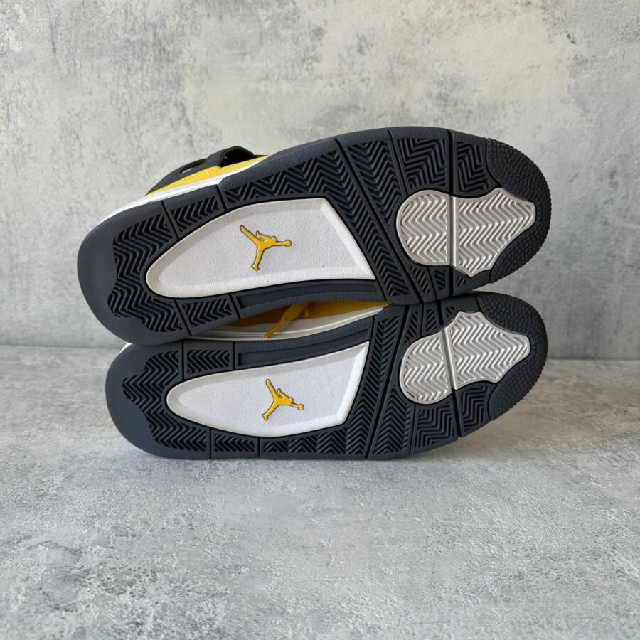 Air Jordan 4 Lightning (2021)