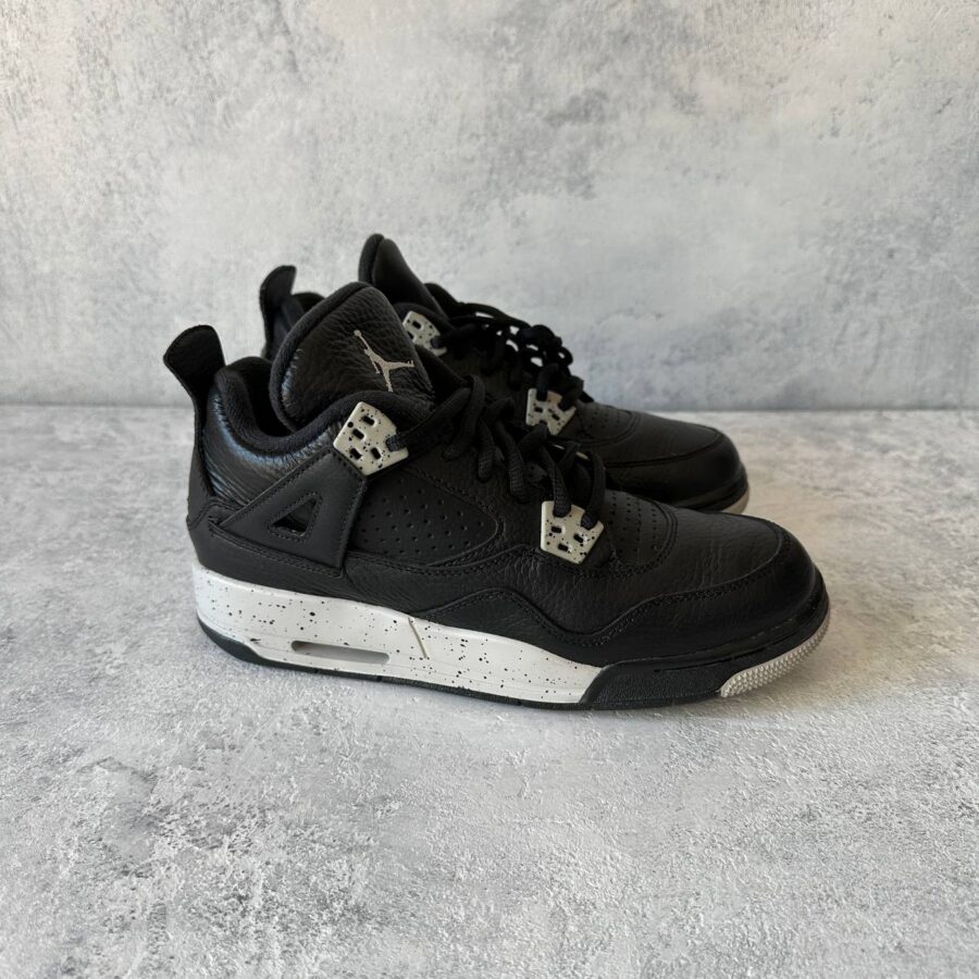 Nike Air Jordan 4 Retro Oreo Size EU 38.5 - Image 2