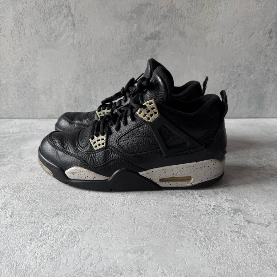 Nike Air Jordan 4 Retro Oreo Size EU 42 - Image 3