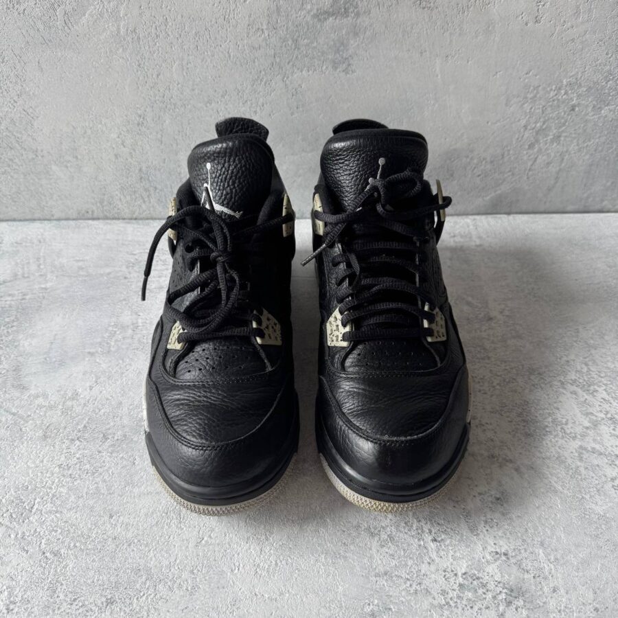 Nike Air Jordan 4 Retro Oreo Size EU 42 - Image 5