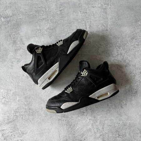 Nike Air Jordan 4 Retro Oreo Size EU 42