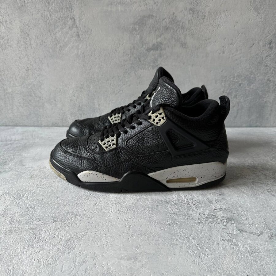 Nike Air Jordan 4 Retro Oreo Size EU 42 - Image 3