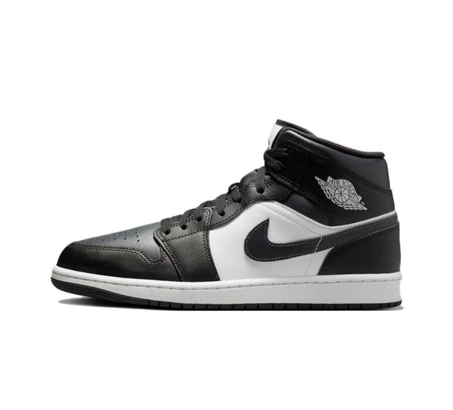Air Jordan 1 Mid 'Off Noir Toe' DQ8426-010 Size 42,5