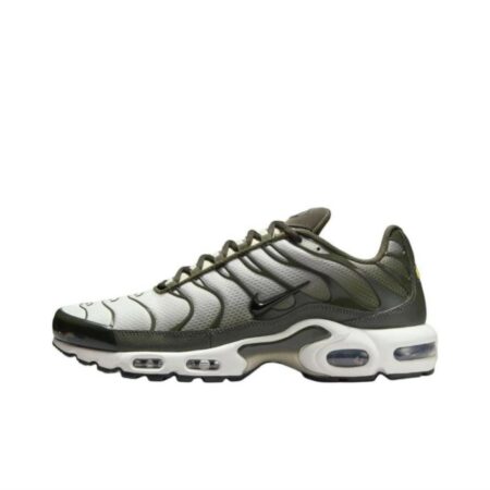 Nike Air Max Plus "Olive White" DM0032-300